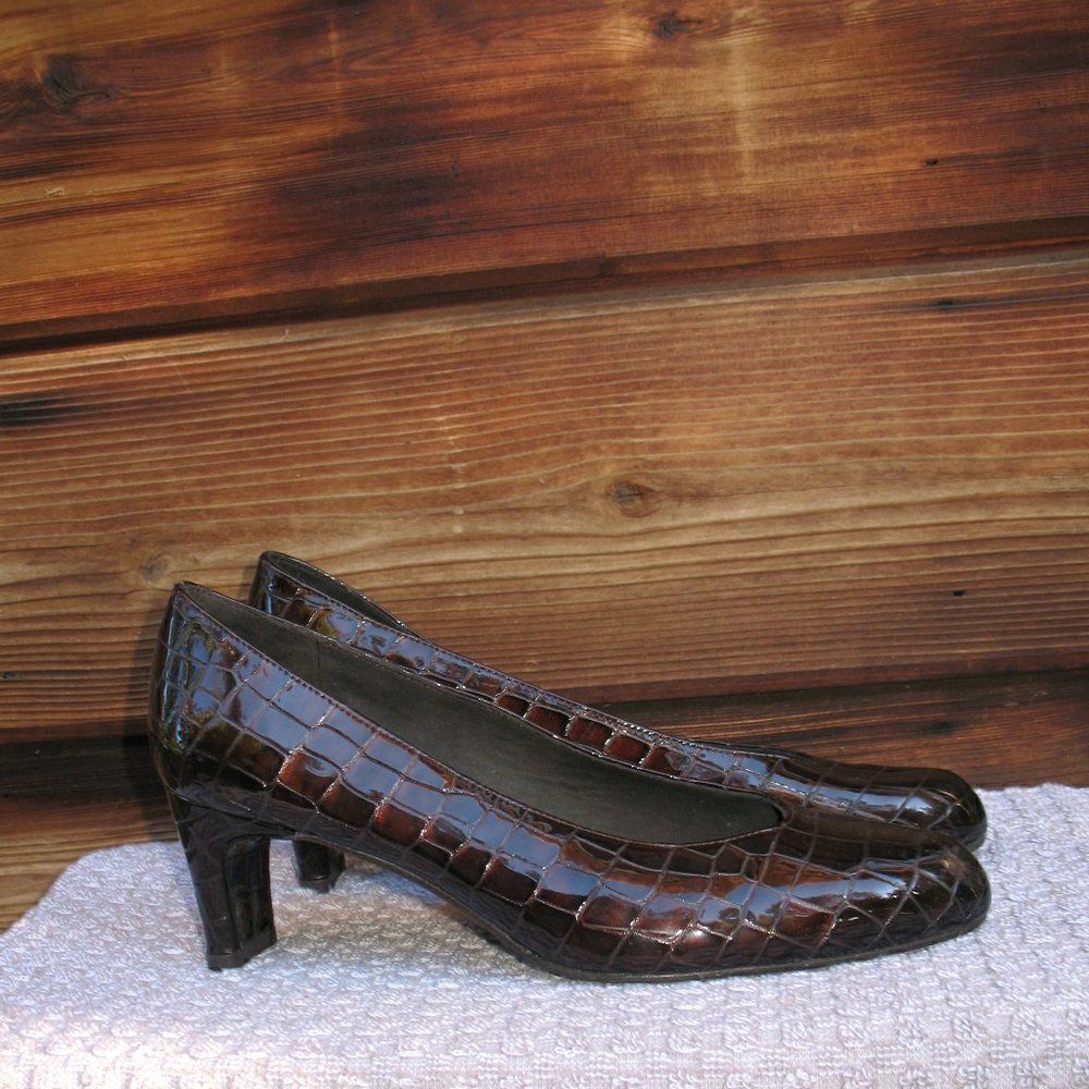 Stuart Weitzman Croc Block Heel Pumps Shoes